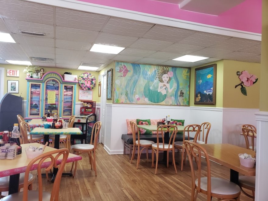 Malia's Cafe